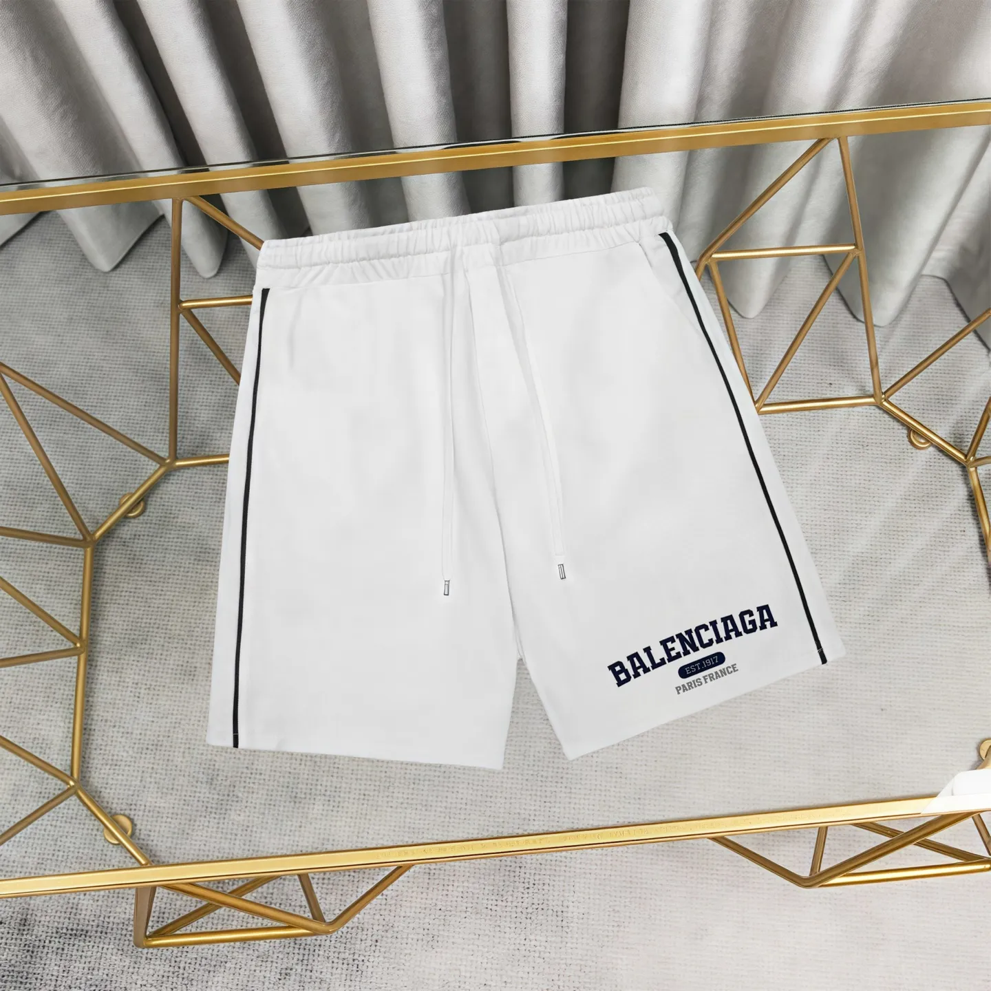 Balenciaga 1:1 380 1×1 Same Style logo OS 200 ：Black，White Size：XS-L
